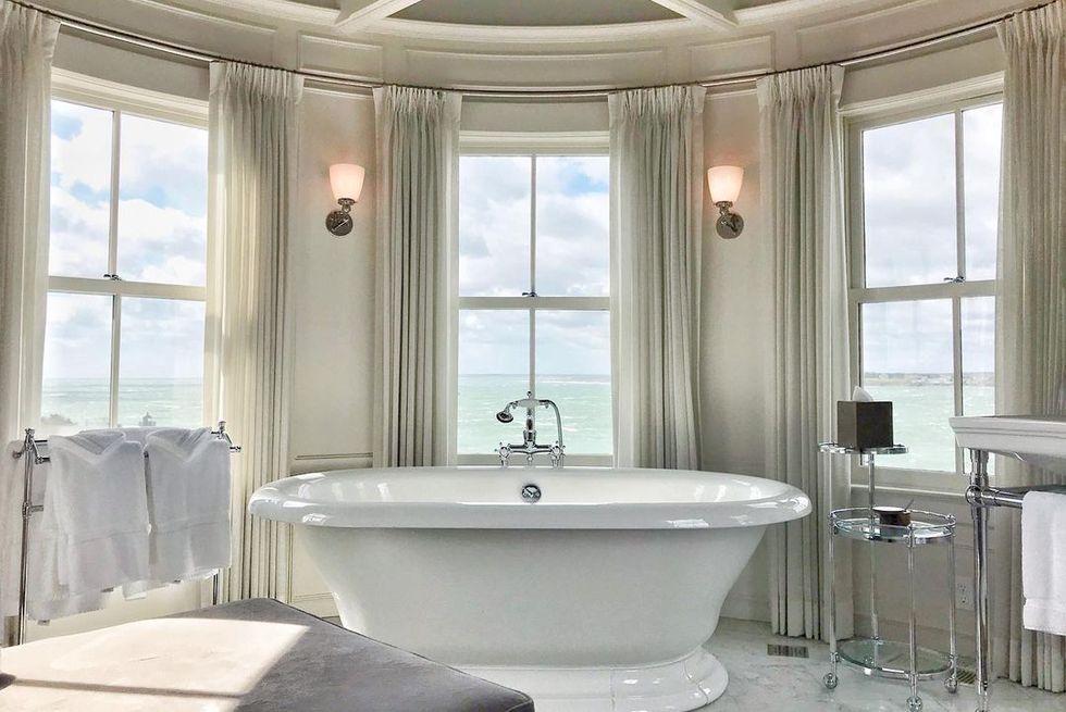 30 Most Romantic Getaways in New England to Visit This Year